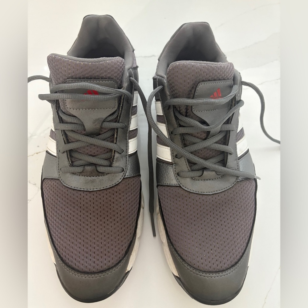 Adidas Men's Charcoal and White Golf spikeless
Men’s Shoes size 11 1/2. $25